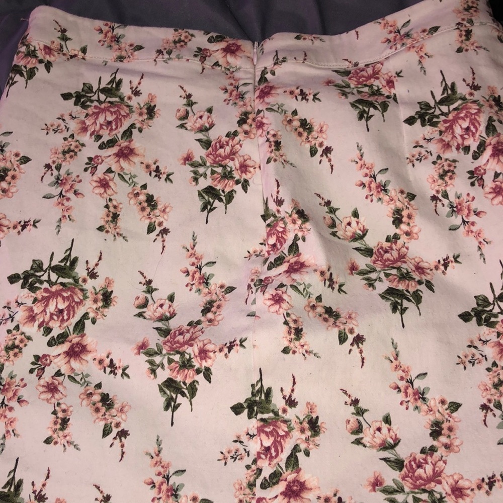 Forever 21 floral skirt - Picture 6 of 8